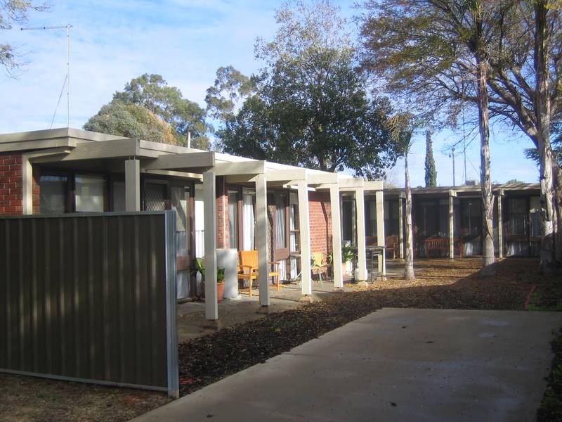 Four Unit Complex Picture 1