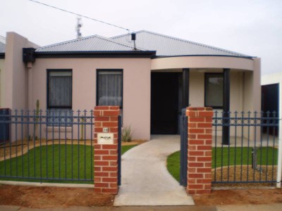 Inner City Townhouse Picture