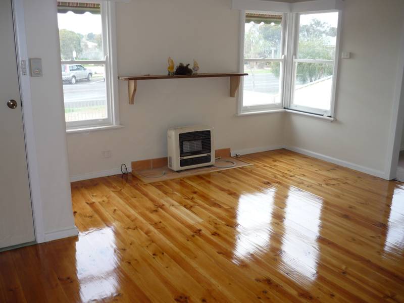 In The Heart Of Town Picture 3