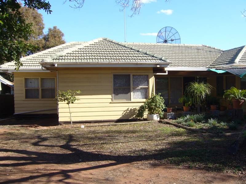 Room To Move Here! Picture 1