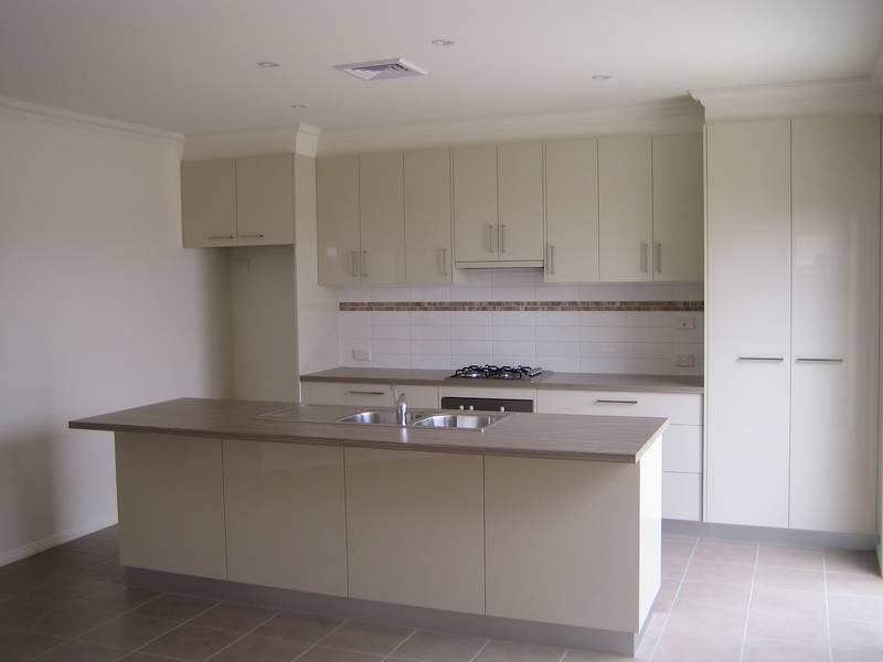 Modern Stylish Townhouses Picture 2