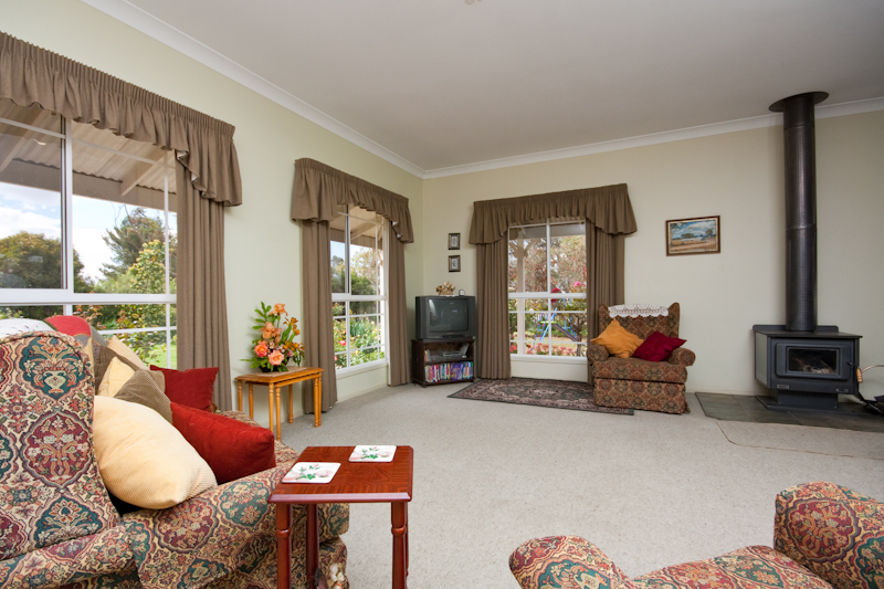 Semi Rural Retreat Picture 2