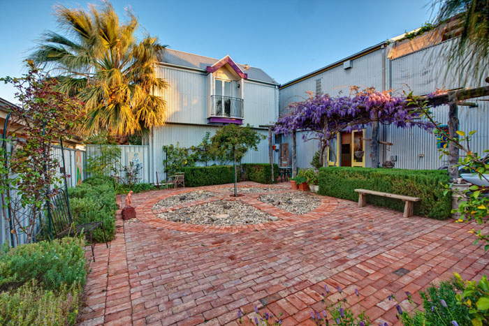 Inner City Hidden Treasure Picture 1