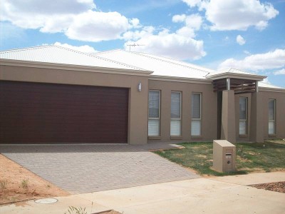 ALL THE MODERN COMFORTS YOU DESIRE! Picture