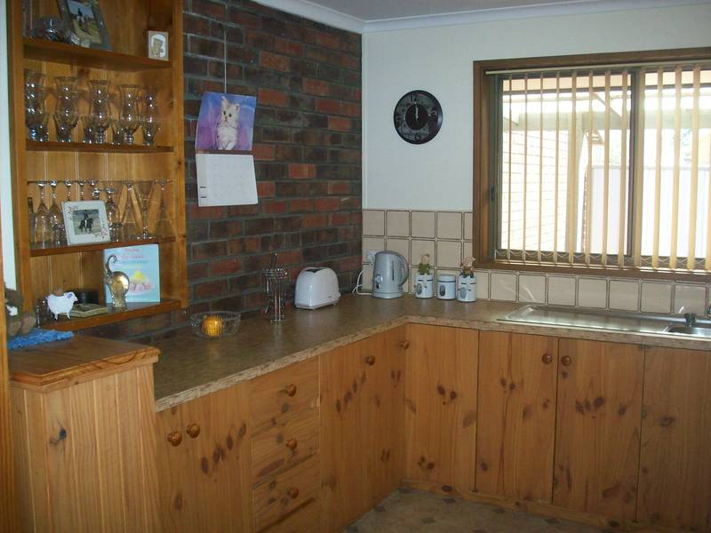 QUIET IRYMPLE LOCATION Picture 3