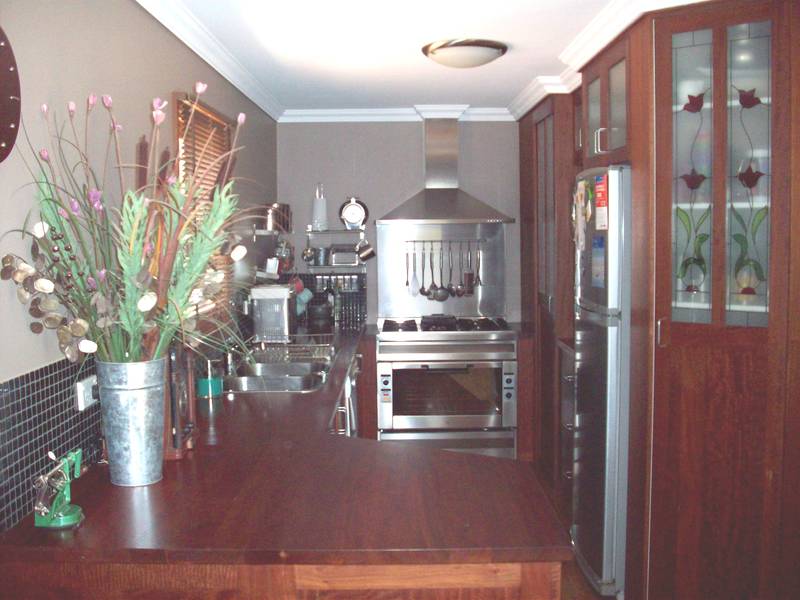 Have a Look at This Picture 2