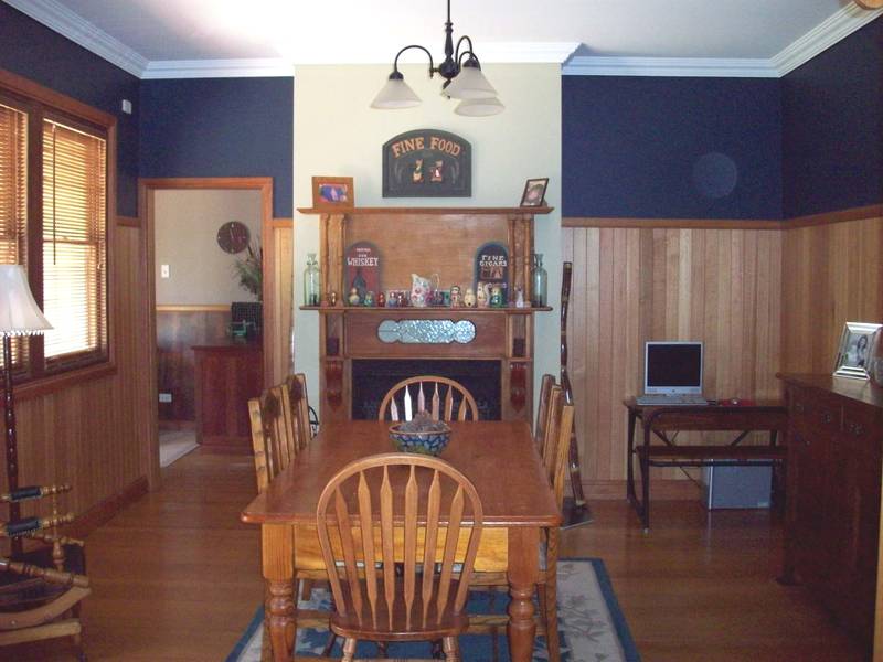 Have a Look at This Picture 3