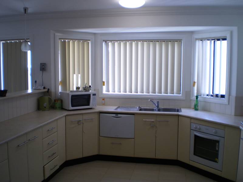 FOUR BEDROOMS AND A STUDY Picture 2