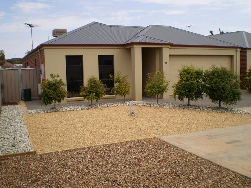 Sleek & Affordable Picture 1