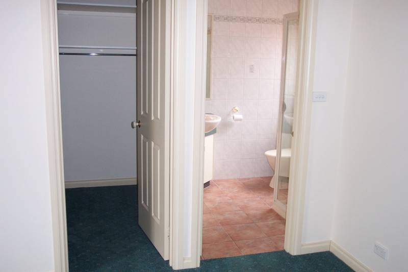 Executive Townhouse Picture 3