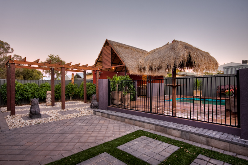 Wow! Factor On Walnut Picture 2