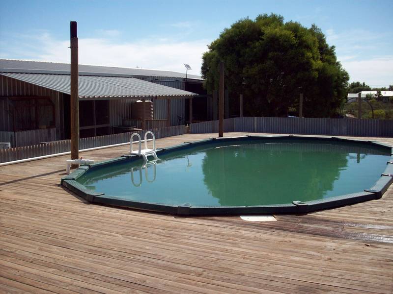 Renovated Home On 2.5 Acres Picture 3