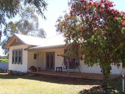 Home on 1 Acre Plus bungalow Picture