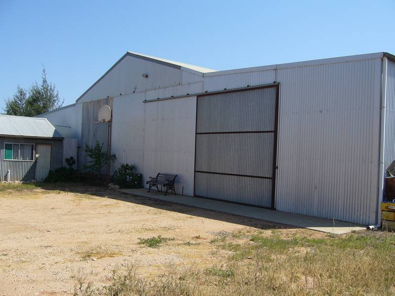 Position, Size & Space Picture 3