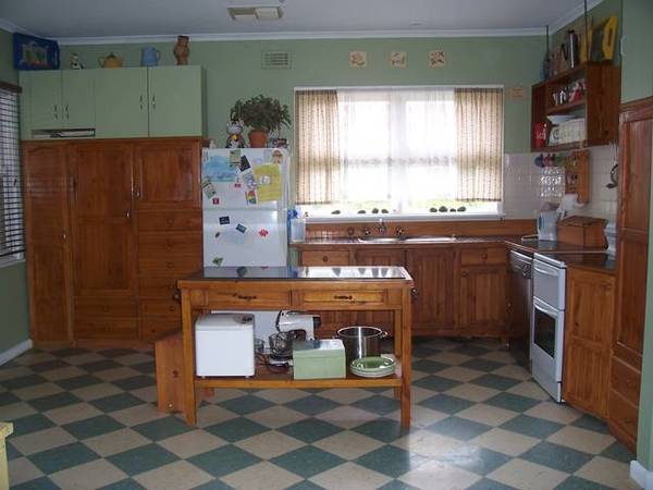 Solid Three Bedroom Family Home Picture 3