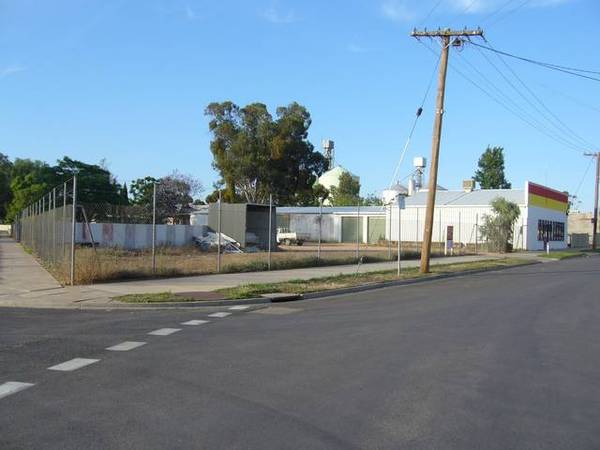 Corner Investment Picture 1