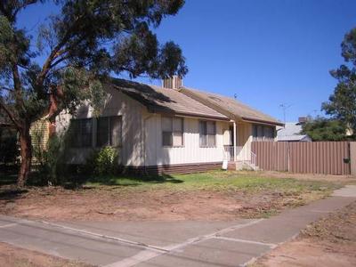 Investors Note! Picture