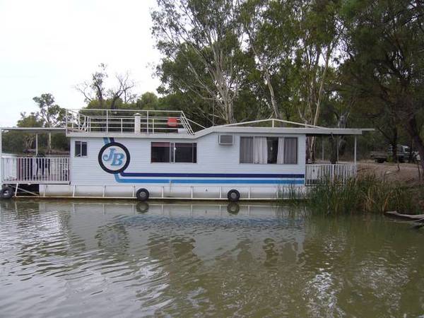 River Lovers or River Rats Picture 1