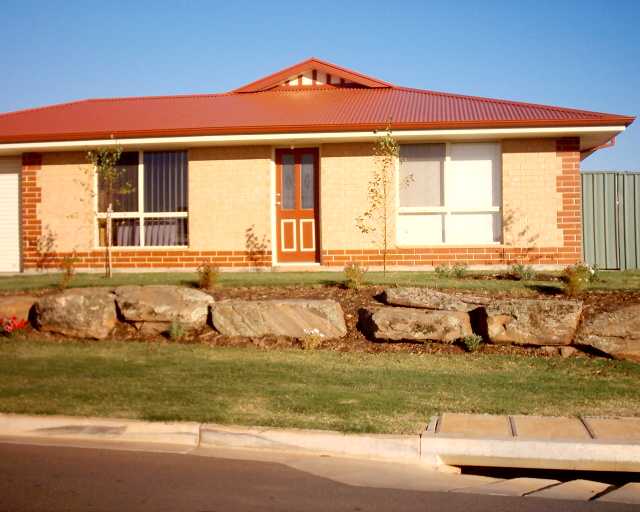 Four Bedroom Home with Family Room, Heating & Cooling Picture 1