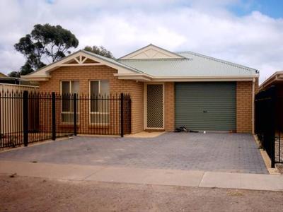 Three bedroom home with Heating & Cooling Picture