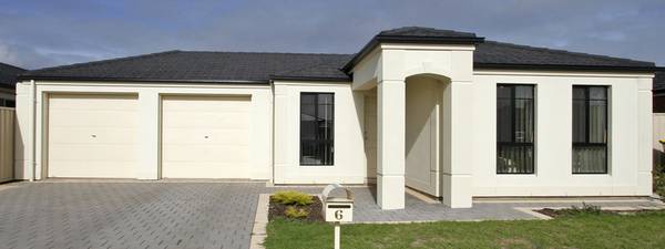 Classy Modern Villa ~ Invest or Retire! ~ Picture 1