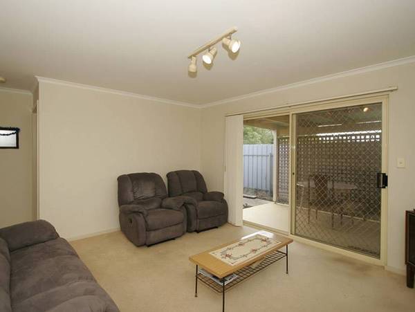 Great Starter or Investment ~ Retirement Lifestyle Picture 2