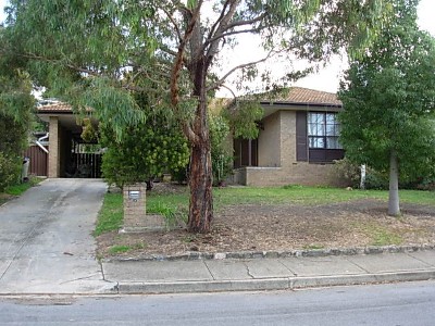 Split level living and room to entertain! Picture Split level living and room to entertain! Picture