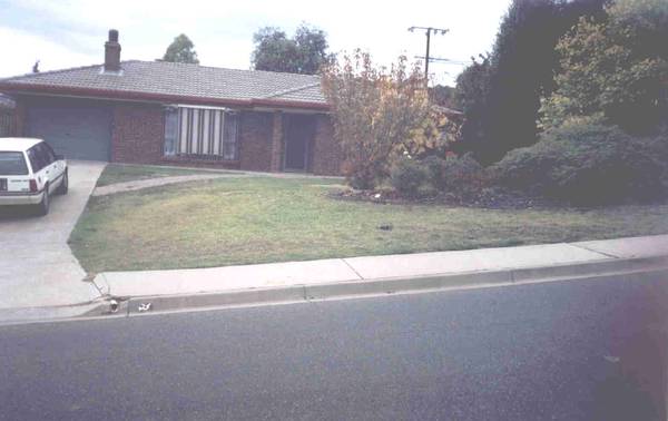 Three Bedroom home with Family Room Picture 1