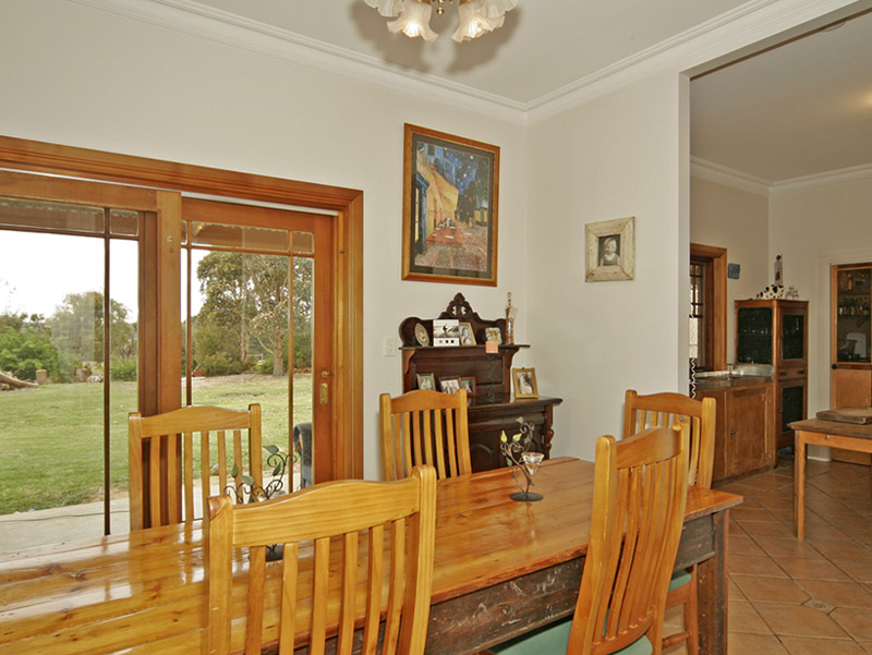 ~ Sold by Corey Michemore ~ Picture 2