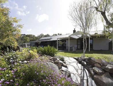 Lifestyle On Small Acreage - Over 4 Acres! Picture