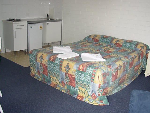 Summer Living! Picture 2