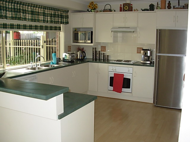 Large Family Home Picture 2