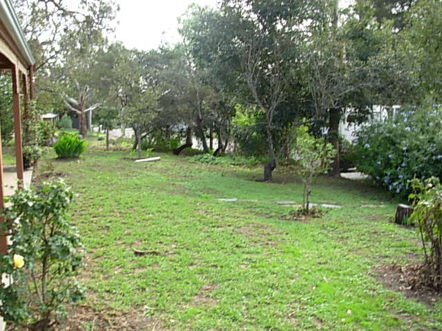 Two bedroom cottage set in a beautiful garden setting! Picture 3