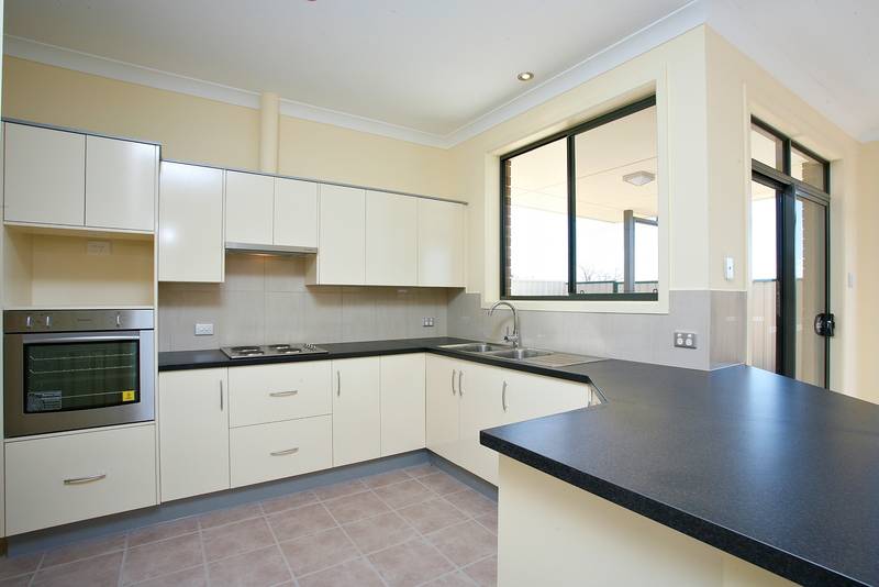 Trendiest low maintenance home on the market! Open Sat 30/01/10
3.00 - 3.30pm Picture 3