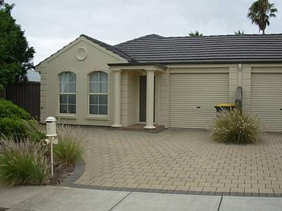 Three Bedroom home with Ducted Heating & Cooling Picture Three Bedroom home with Ducted Heating & Cooling Picture