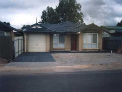 Three Bedroom Home with Ensuite Picture Three Bedroom Home with Ensuite Picture