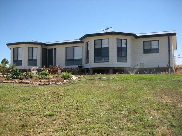 Established Vineyard in the Heart of this Renowned Region Picture 2