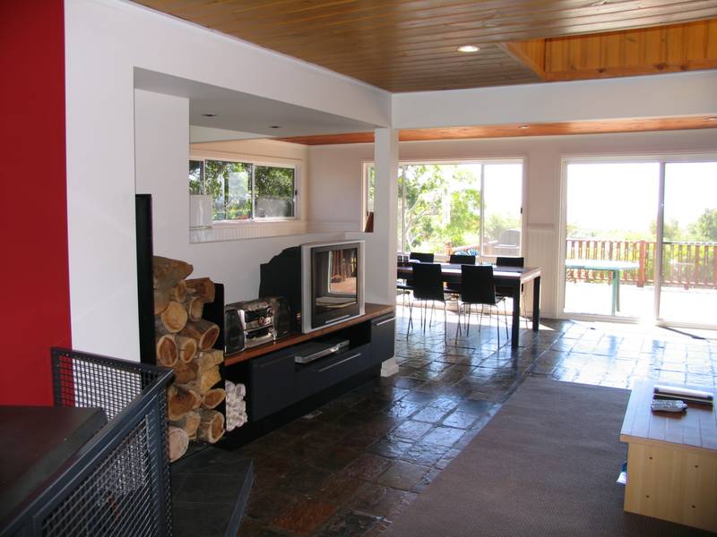 Great Views - Spectacular Living Picture 2