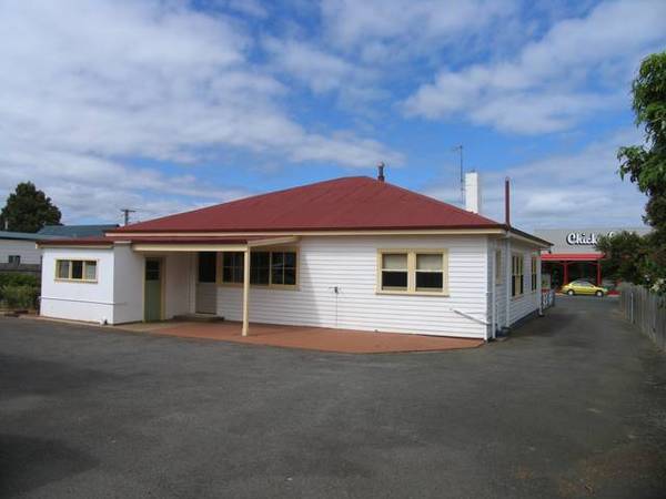 One For The Car Enthusiast or Tradesman - 