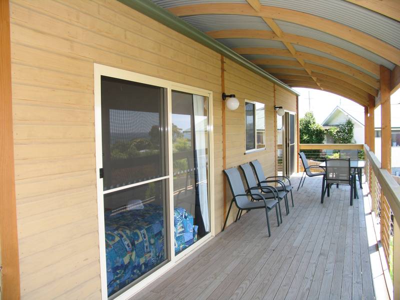 Fully Furnished Villa with water views Picture 3