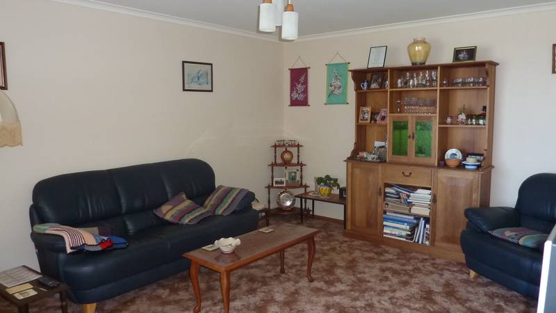 Back On The Market - Don't Miss Out This Time!! Picture 3