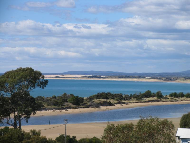 Ideal Family Holiday Home Picture 3