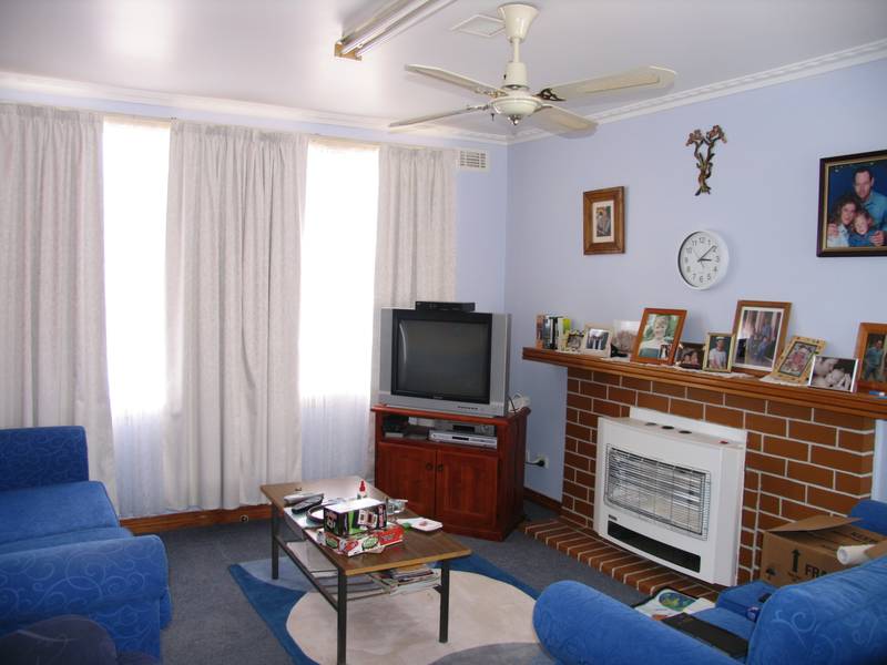 Centrally Located Picture 2