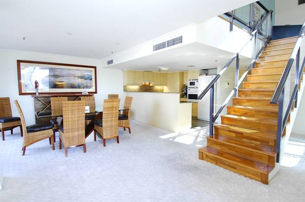 Outstanding 'Hyde Park Towers' penthouse Picture 1