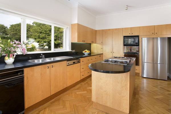 Style & Sophistication Picture 2