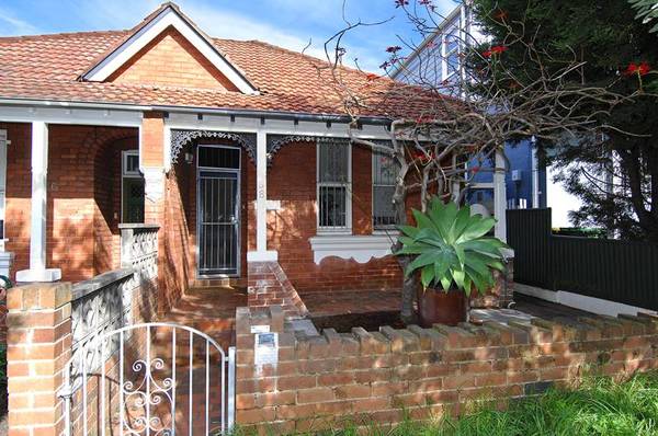 Charming Federation semi with possibilities Picture 3