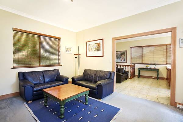 Enticing family home in a street adjoining the coastal walkway Picture 3