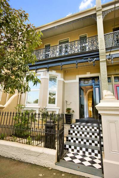 Grand, sophisticated Victorian terrace Picture 2