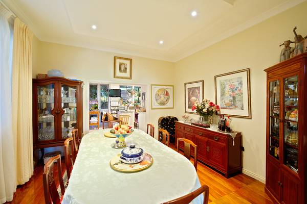 Substantial Family Home in Peaceful Setting Picture 3