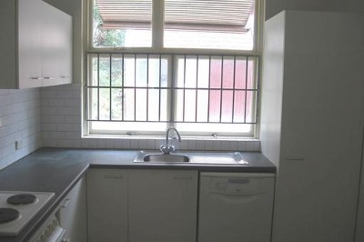 Spacious, modern, ground floor 3 bedroom apartment available to lease now! Picture